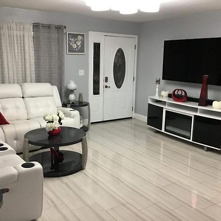 탬파 Mary'S Luxury House 빌라 외부 사진