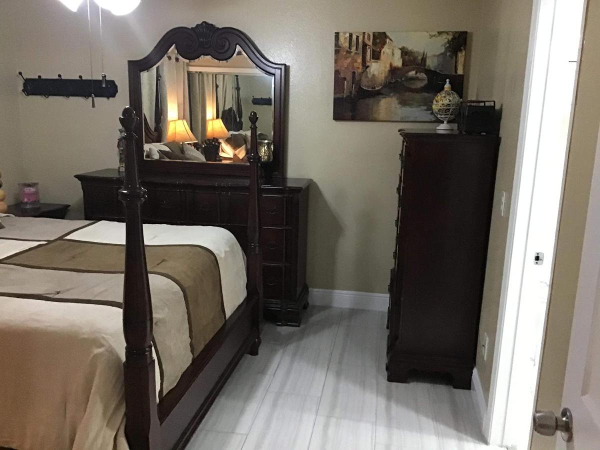 탬파 Mary'S Luxury House 빌라 외부 사진